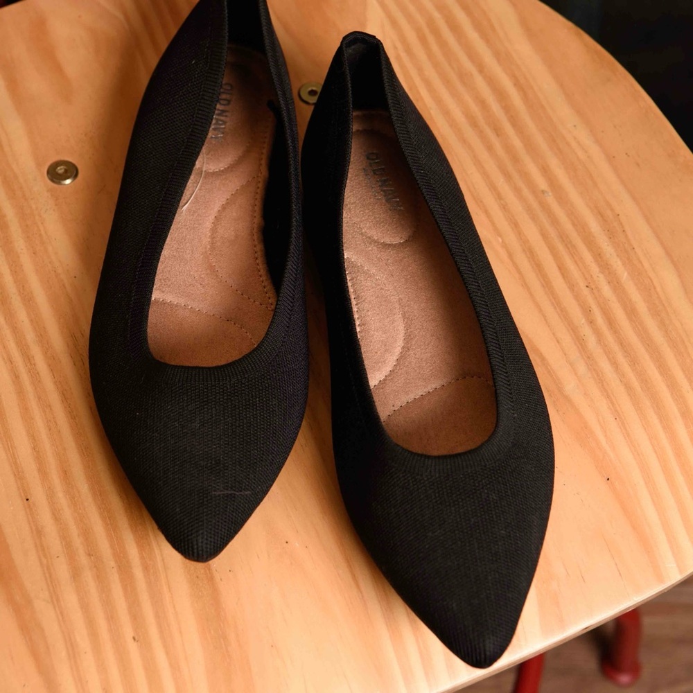 New Old Navy knit nylon pointed-toe flats size 9.5